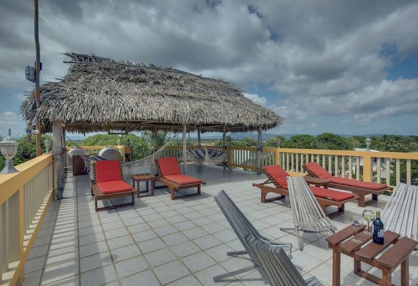فندق Buttonwood Belize