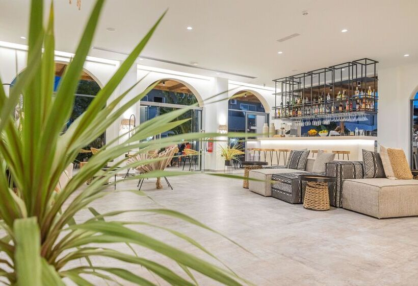 Cabana Blu Hotel & Suites