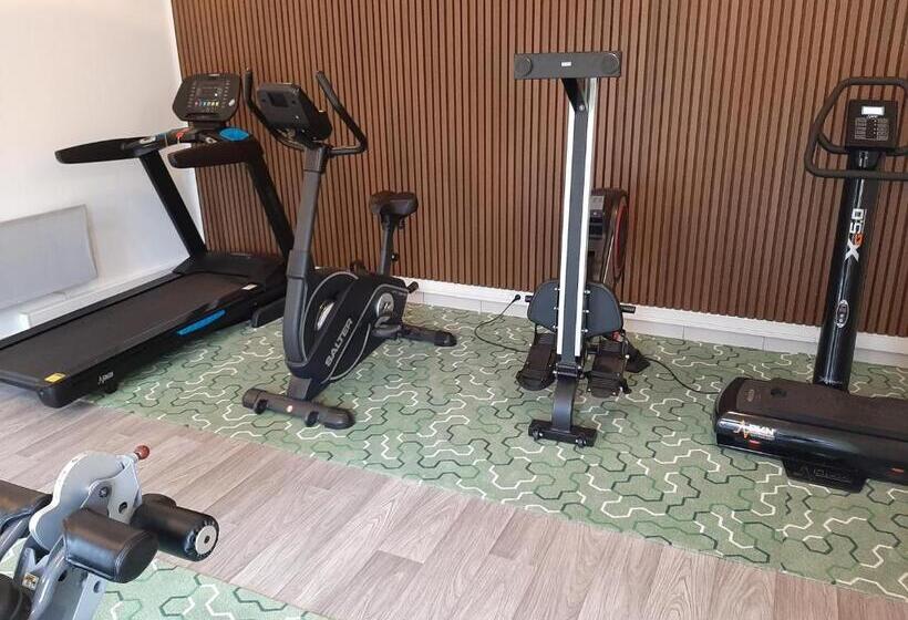 فندق Ibis Styles Fougeres