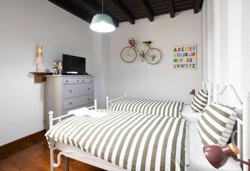 مبيت وإفطار Lo Schiaccianoci Bed&breakfast De Charme