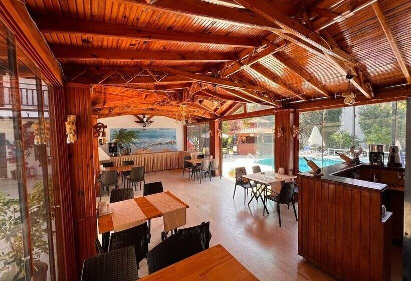 تختخواب و صبحانه Palma Rosa