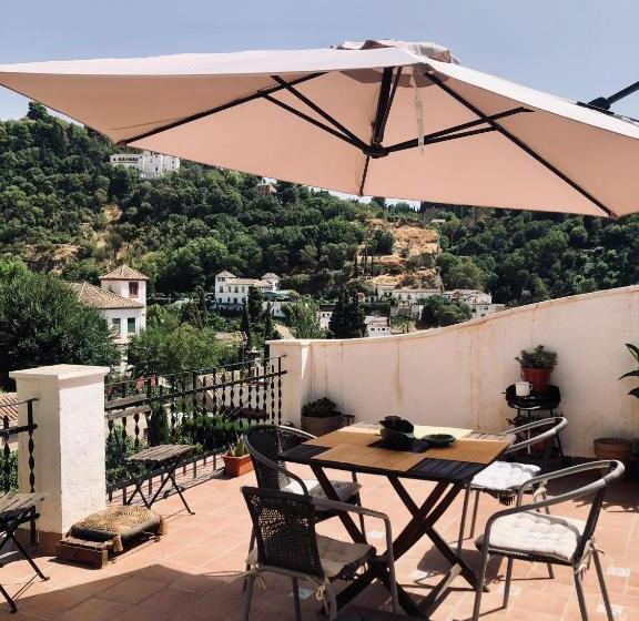 تختخواب و صبحانه Casa Guidai