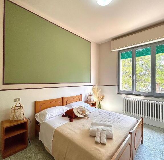 مبيت وإفطار Ostello E Camere Private Prima Luce Foresteria