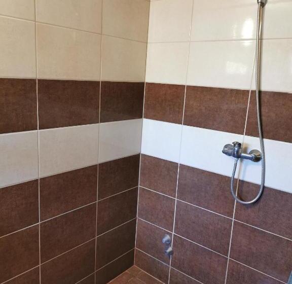 צימר Strand Motel, Vígadó Csárda