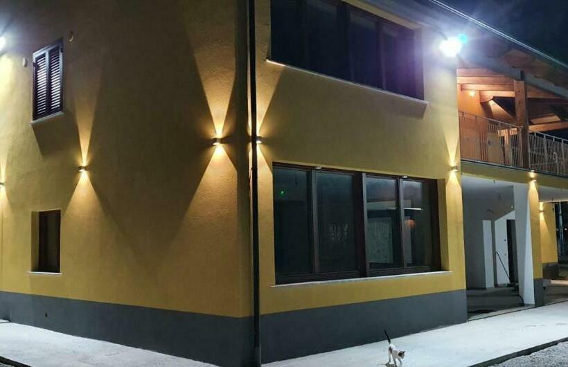 Отель Agriturismo B&b Dal Professore