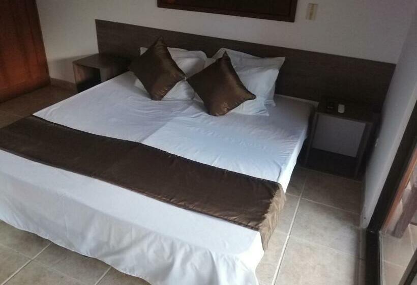 هتل Cabañas De Rozo