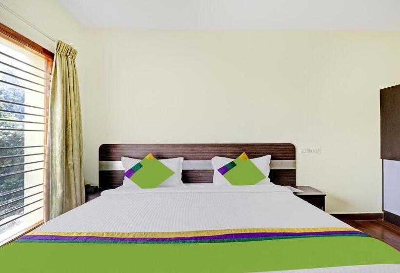 هتل Treebo Aall Season