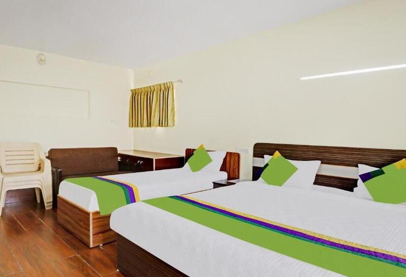 هتل Treebo Aall Season