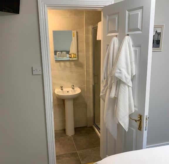 פנסיון Madelines Accommodation