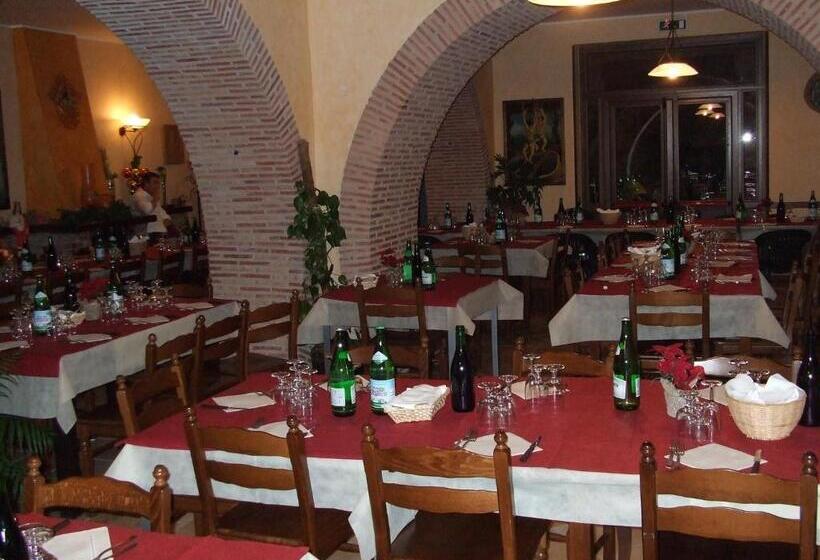 ホテル Agriturismo Santa Barbara