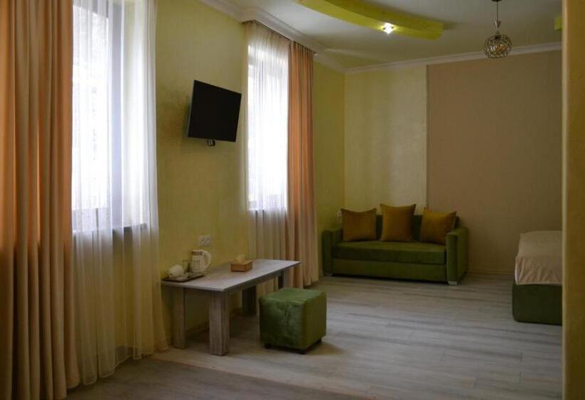 Kare No Hotel Tsaghkadzor