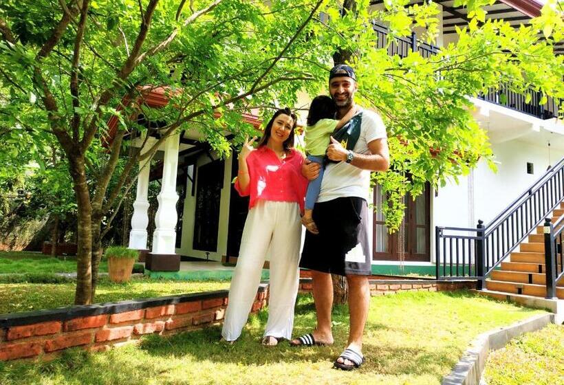 בית מלון כפרי Sigiriya Cashew Palace Resort