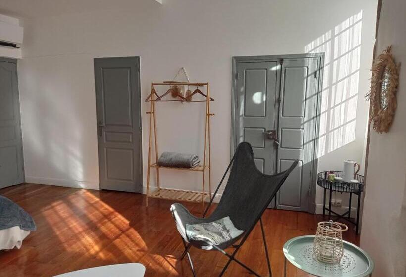 پانسیون Plan B