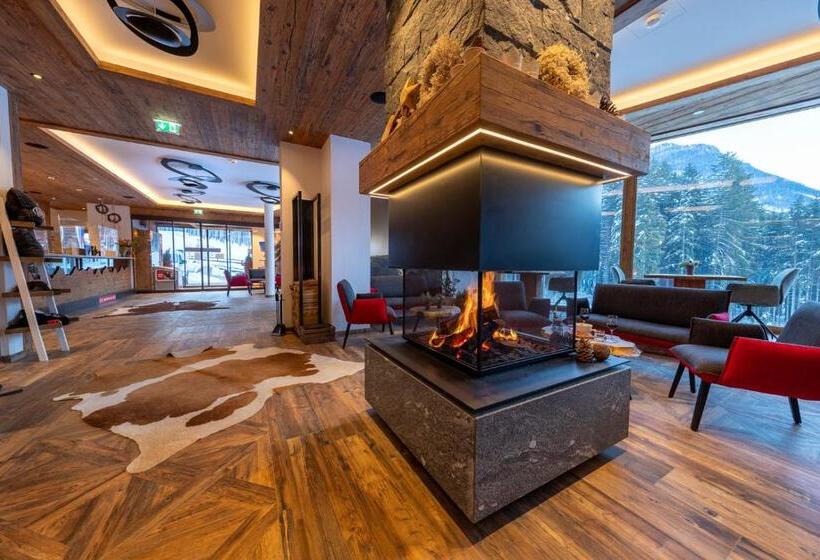 Курорт Nationalpark Chalets Neukirchen
