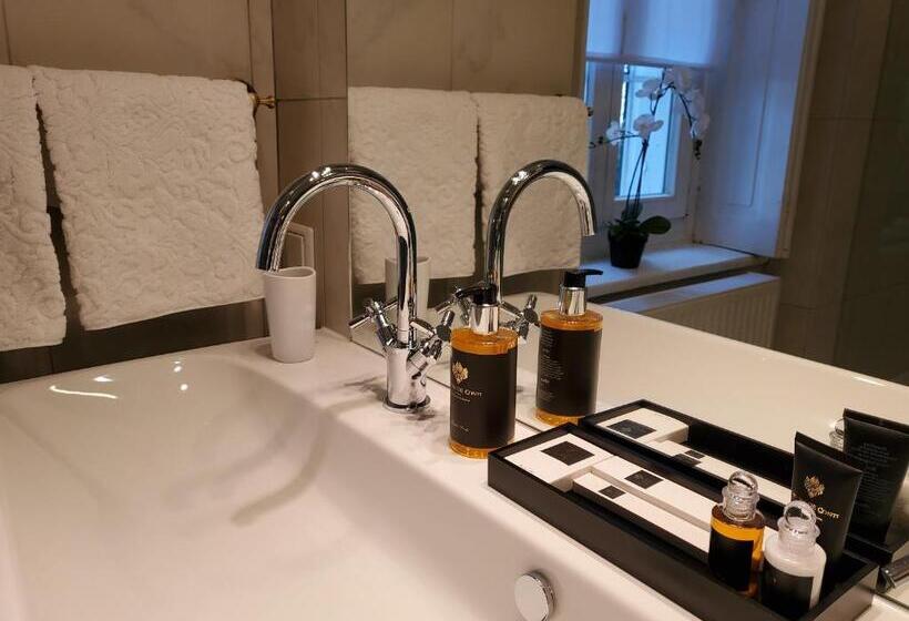 مبيت وإفطار Palais Kneissl