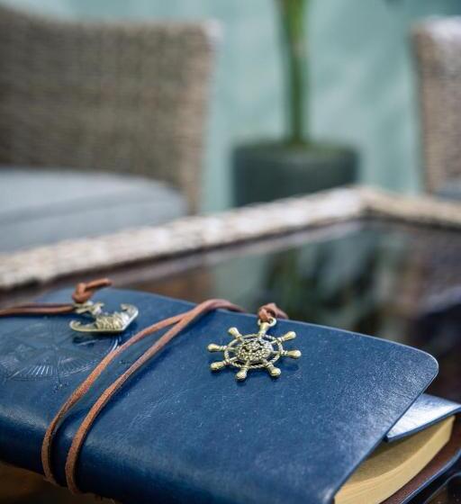 בית מלון כפרי Salt Air Inn & Suites