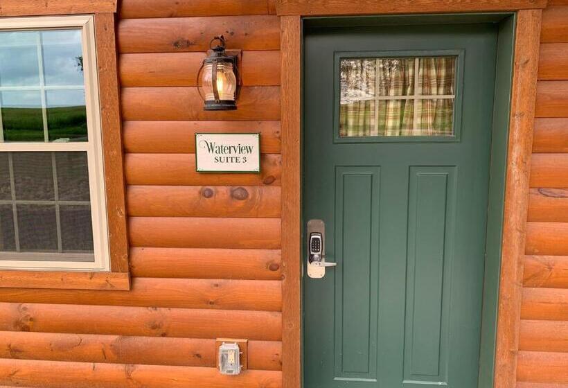 ホテル Waterview Lodge By Amish Country Lodging