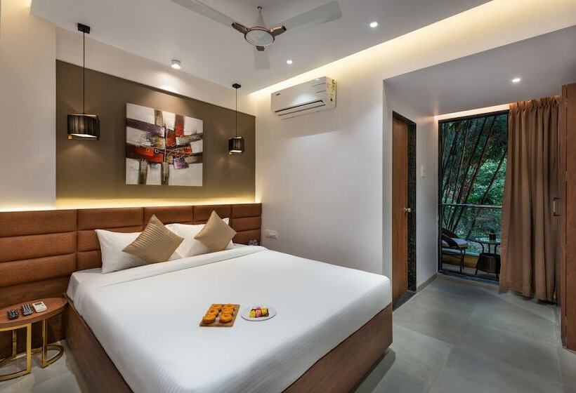Paramount Riverfront Resort & Spa, Karjat