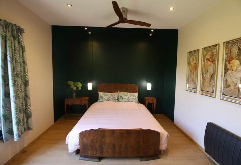 ペンション Clos Des Poulies