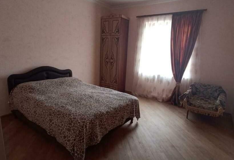 פנסיון Green Paradise Guest House