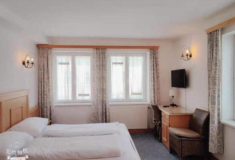 Pension Artstetten