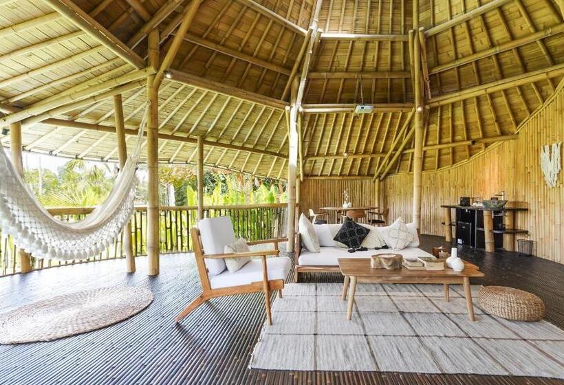 리조트 Eco Six Bali