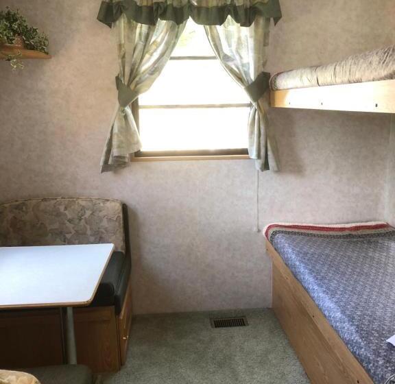 旅馆 Garden Bay Hideaway   Glamping