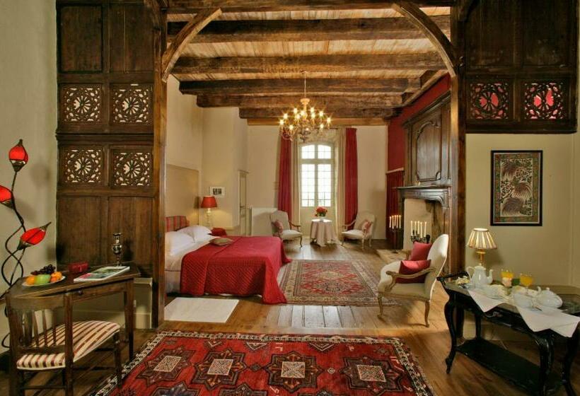ベッドアンドブレックファースト Le Prieuré Du Château De Biron
