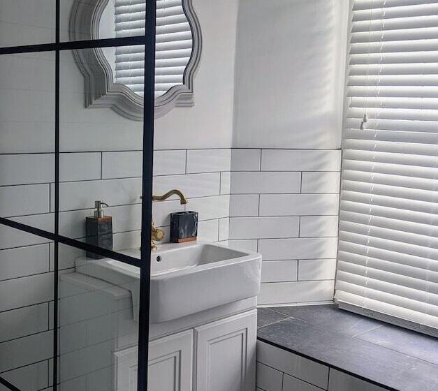 مبيت وإفطار The Cathedral Villas