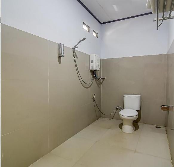 בית מלון כפרי Oyo 90924 Tarsius Homestay