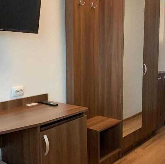 膳宿费 Casa Ormenisan