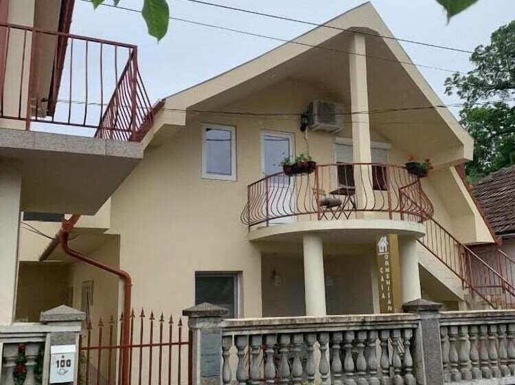 膳宿费 Casa Ormenisan