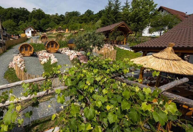 پانسیون Complex Butoaiele Transilvaniei   Cazare & Spa   Natura   Relaxare