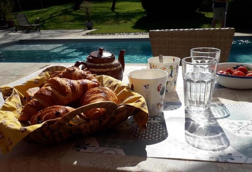 ペンション Villa Sparadis