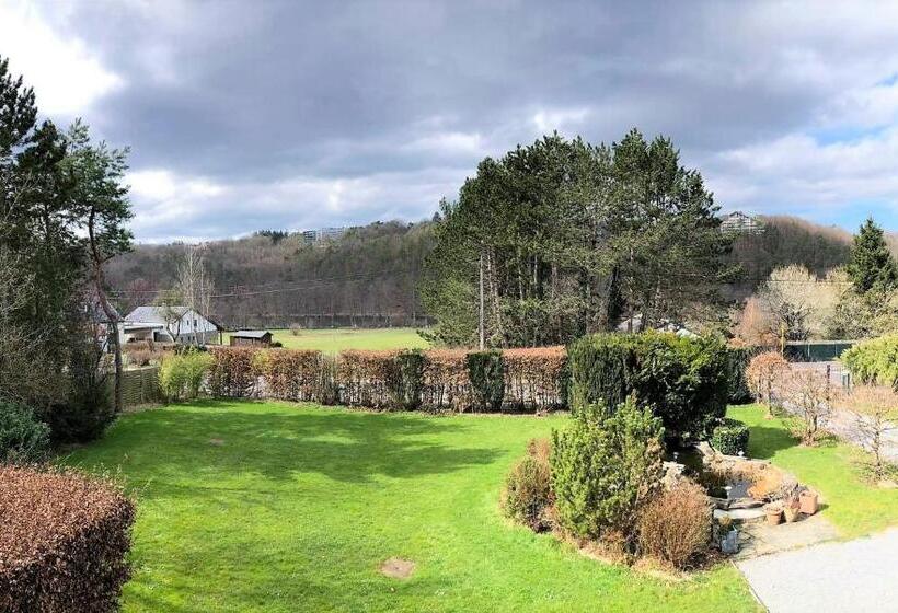 ペンション Villa Sparadis