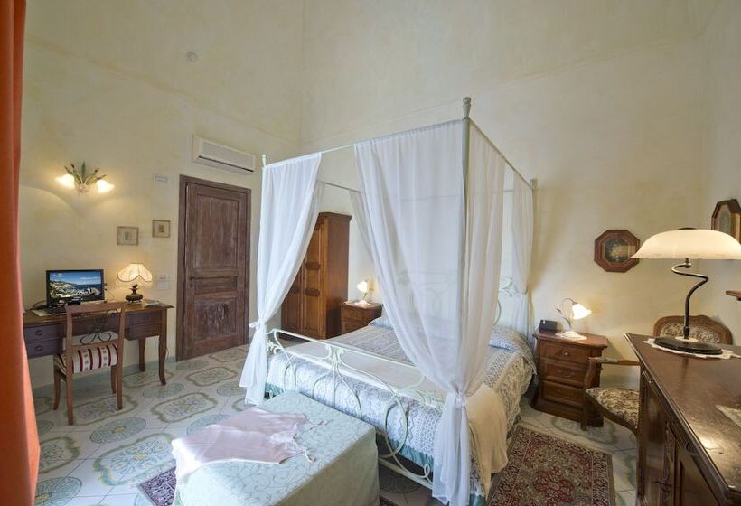تختخواب و صبحانه L Antico Borgo Dei Limoni