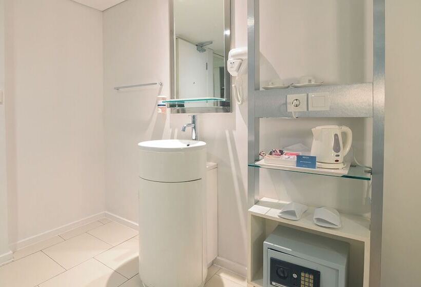 هتل 1o1 Urban Jakarta Kelapa Gading