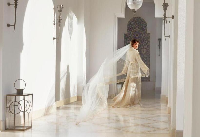 هتل The St. Regis La Bahia Blanca Resort   Tamuda Bay