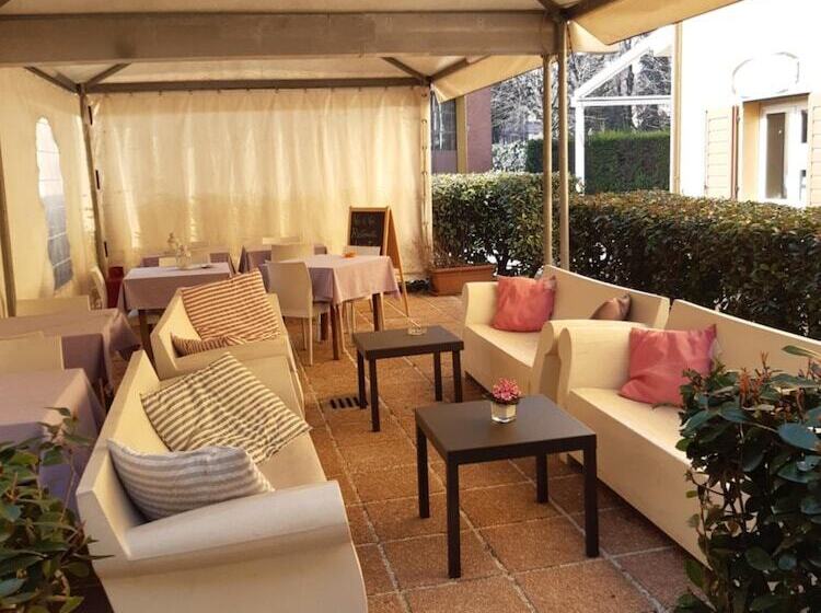 فندق Corte Degli Estensi