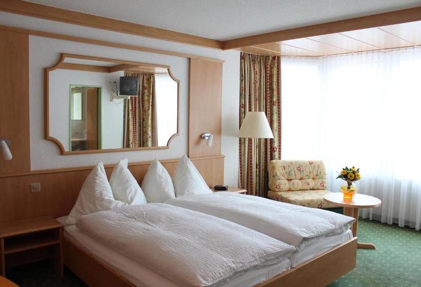 בית מלון כפרי Eden