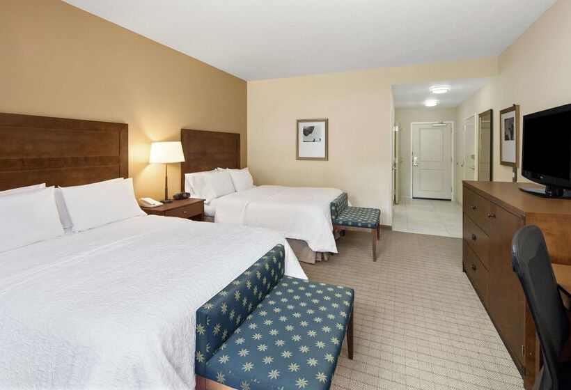 هتل Hampton Inn Columbus / South   Fort Benning