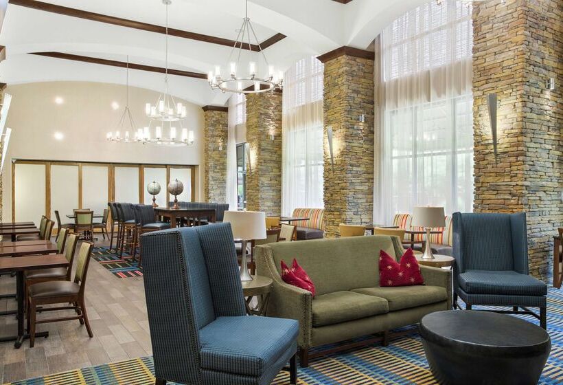 هتل Hampton Inn Columbus / South   Fort Benning