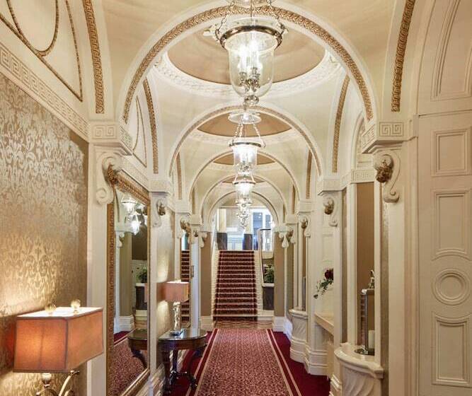 فندق Manor House Country
