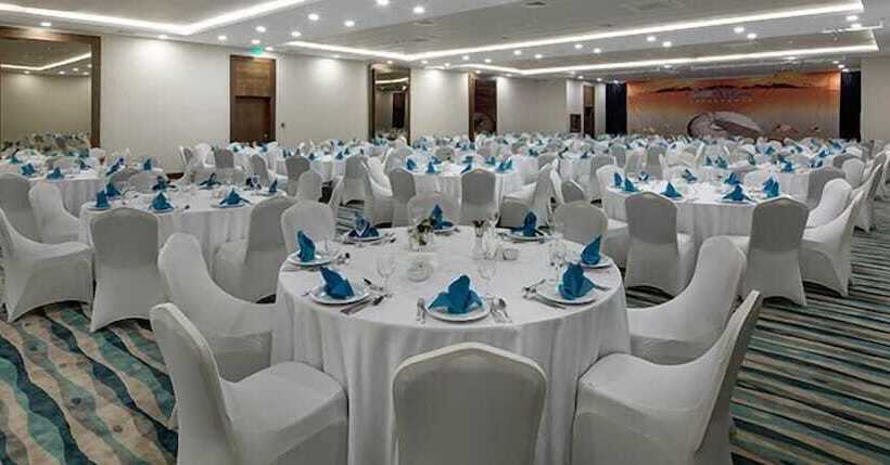 هتل Seashell Resort & Spa
