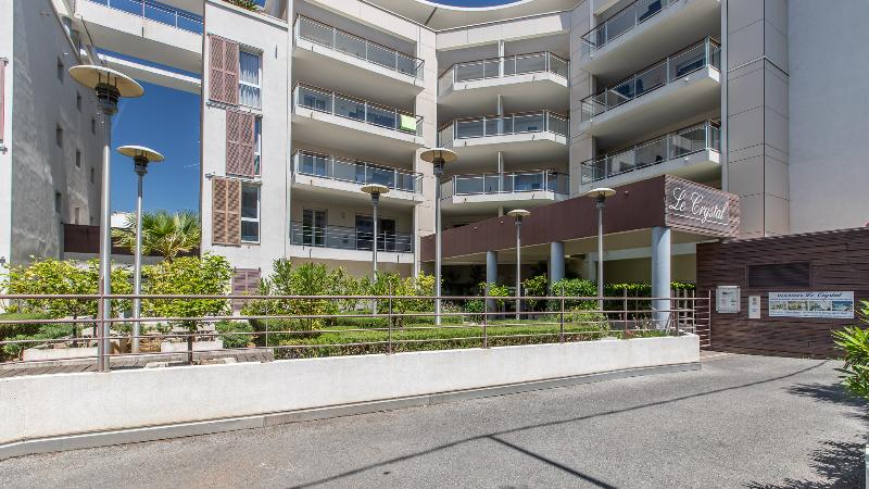 هتل Vacanceole  Residence Le Crystal