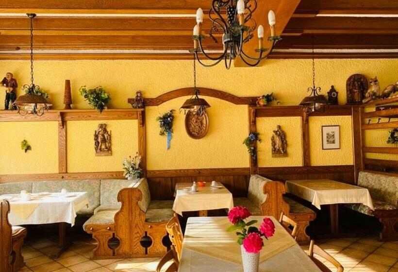 ユースホステル Gasthaus Castor