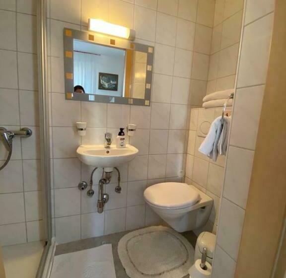 ユースホステル Gasthaus Castor