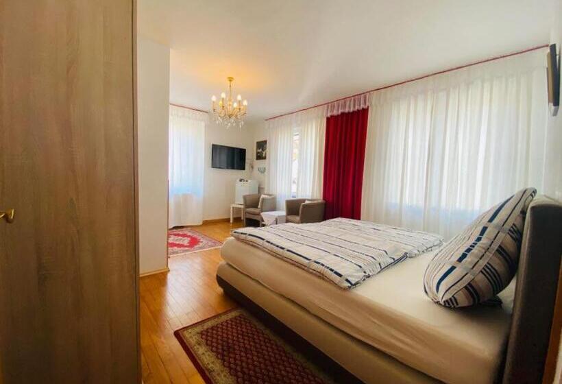 ユースホステル Gasthaus Castor