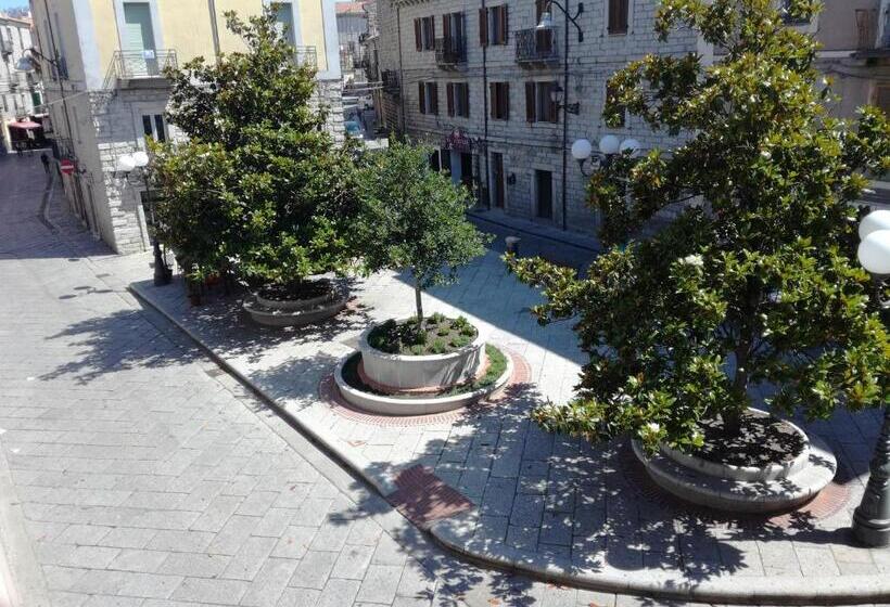 B&b Piazza Di L Ara