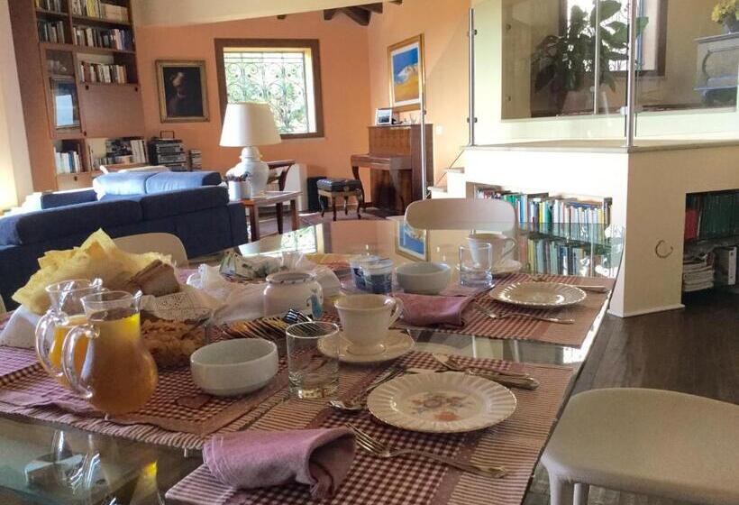 مبيت وإفطار Le Tre Civette   Residenza Di Campagna